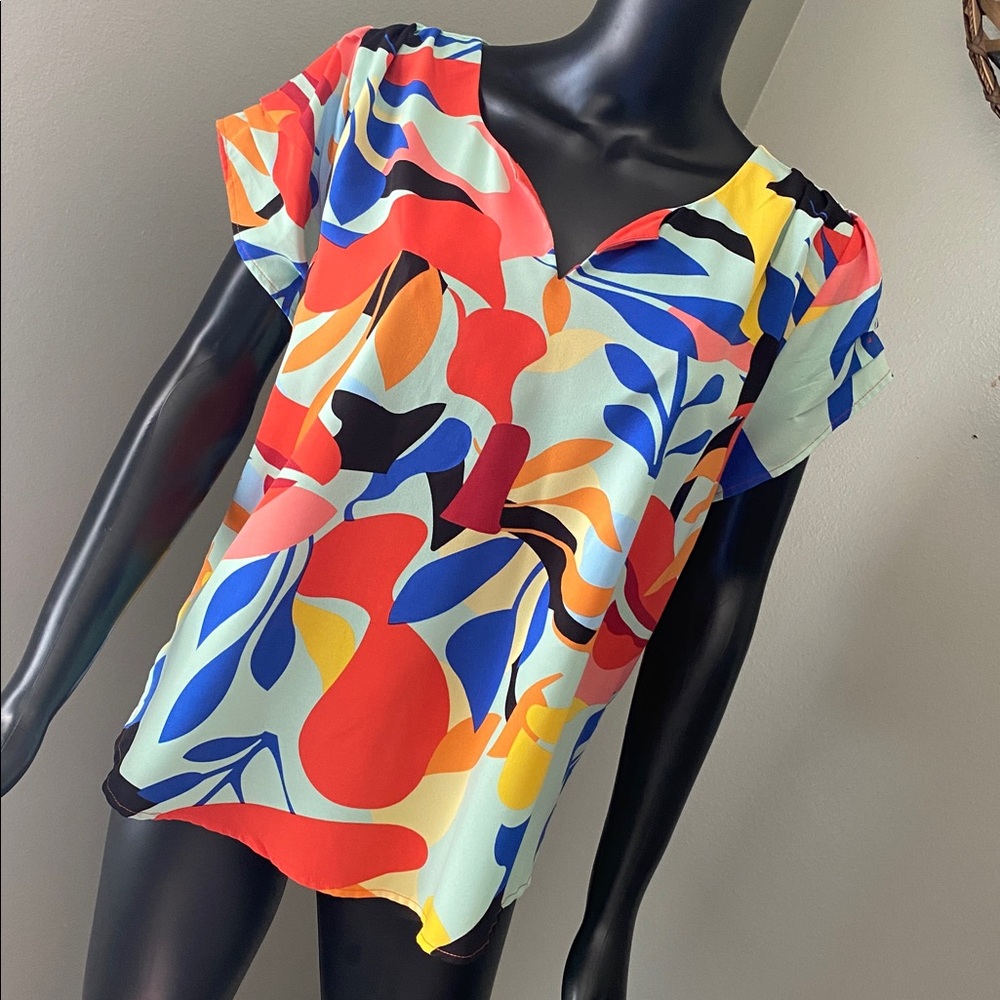 Umgee Women's Colorful Abstract Blouse